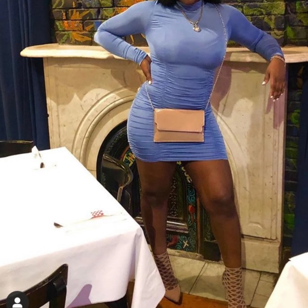 Blue Ruched Long sleeve dress😍